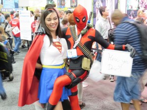 deadpool_supergirl_cosplay_sdcc_20131887629415